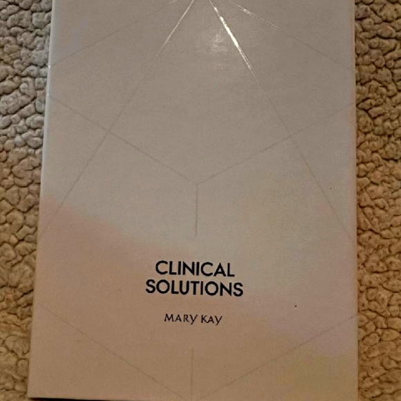 Clinical solutions retinol Mary Kay - Picture 1 of 3